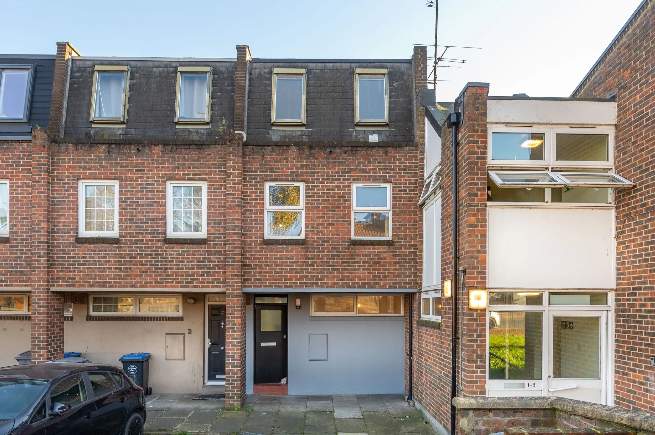 House Birchen Grove in Greater London