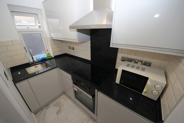 Flat Bush Grove in Greater London