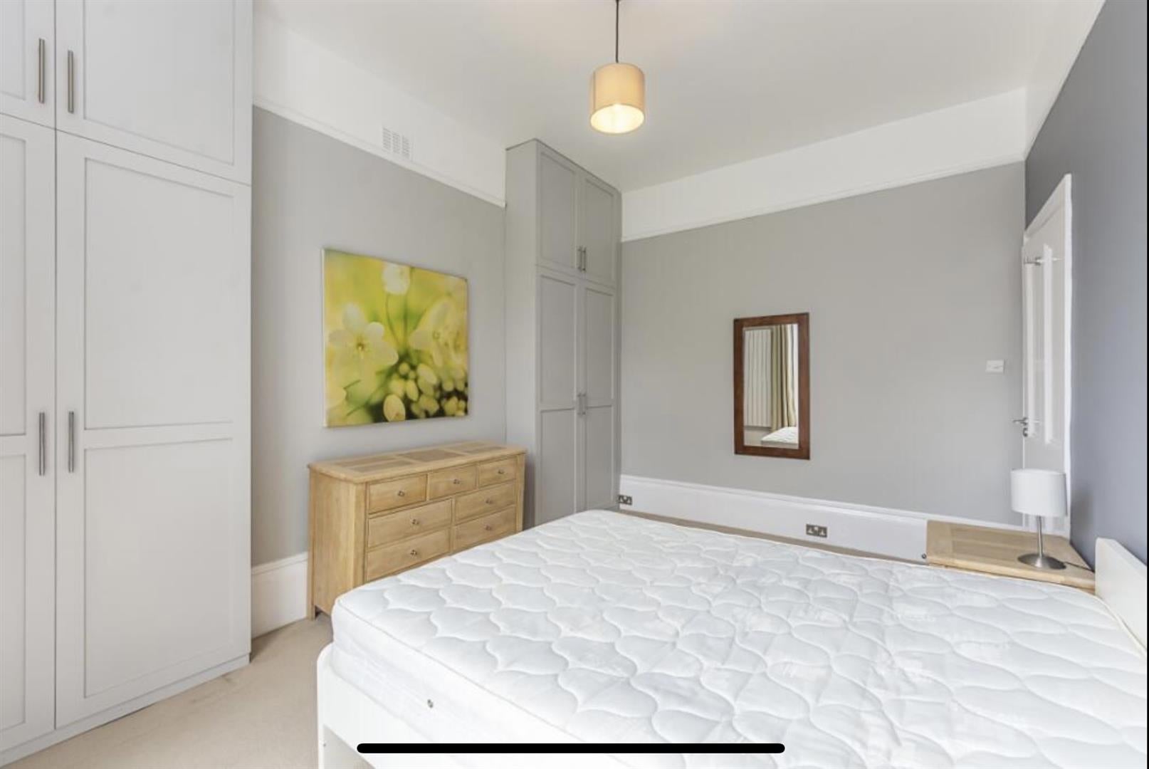 Flat Brondesbury Road in Greater London