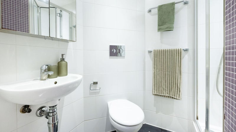 Room Winstanley Road in Greater London