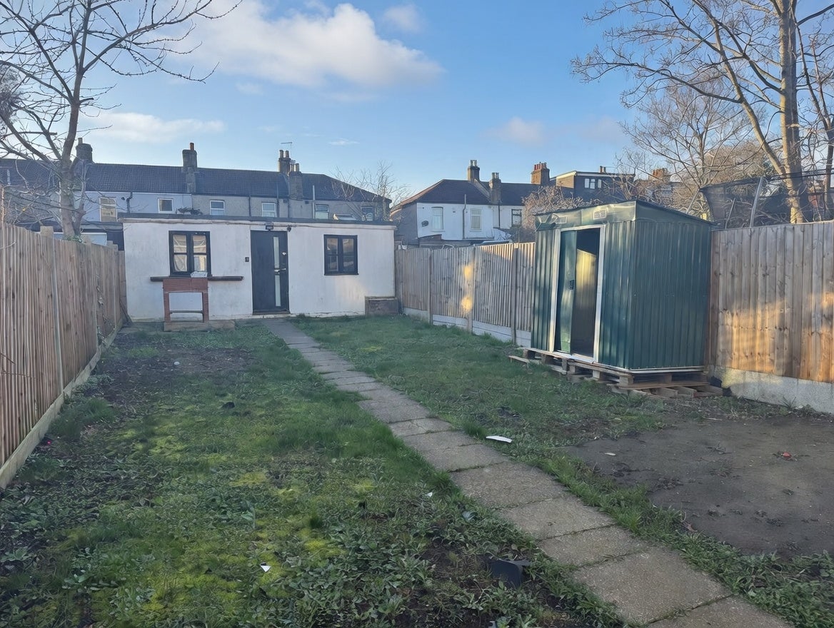 House Kingsland Road in Greater London
