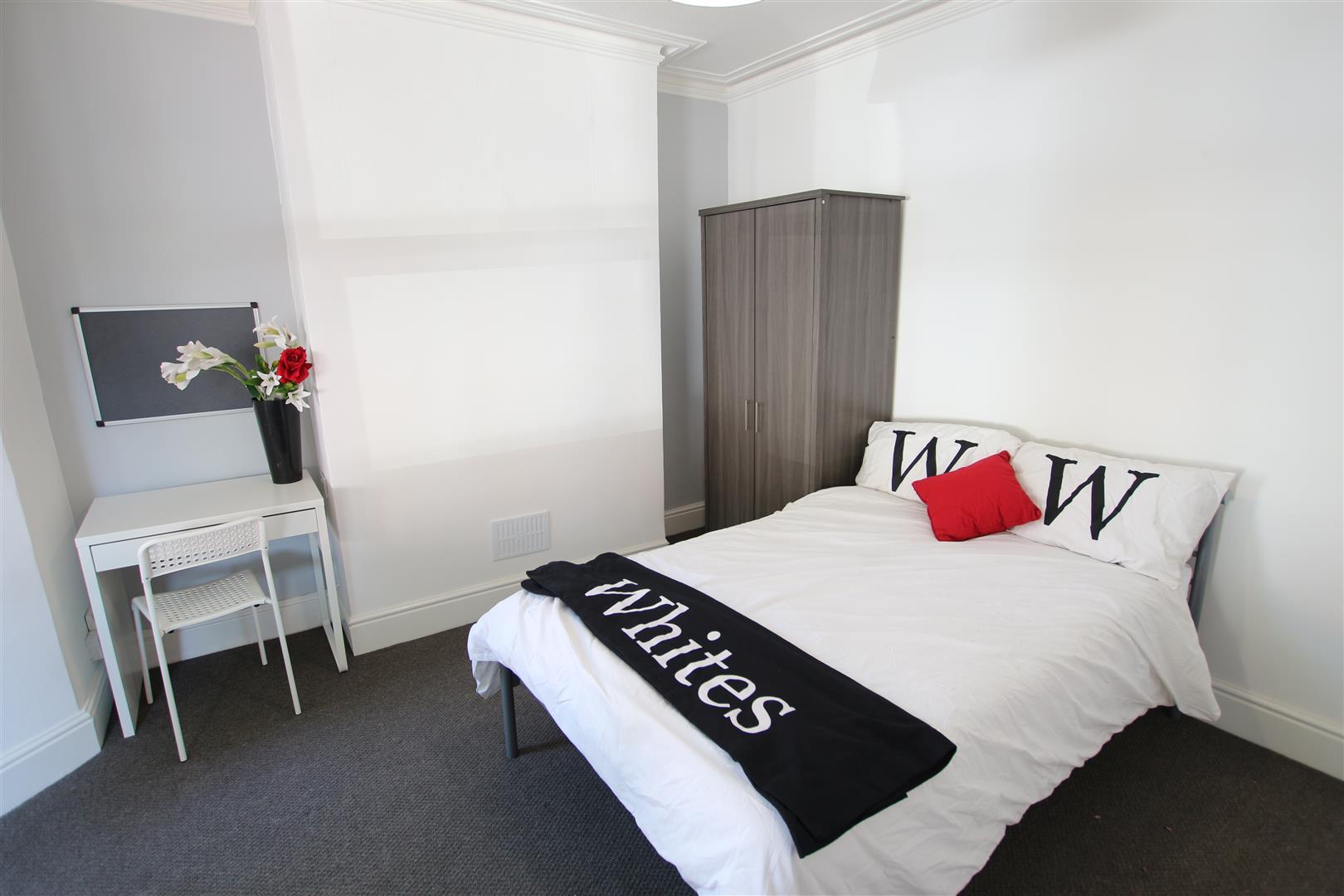 Room Bostock Avenue in Northampton