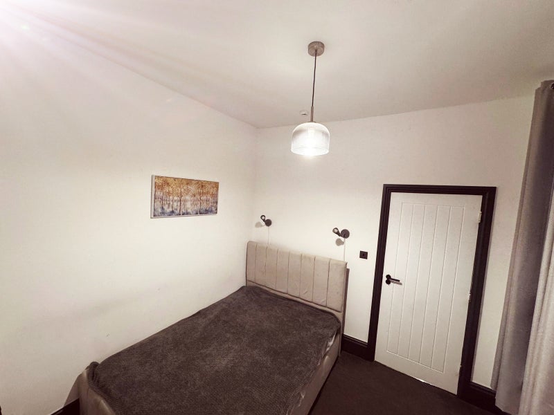 Flat Sandford Road in Birmingham
