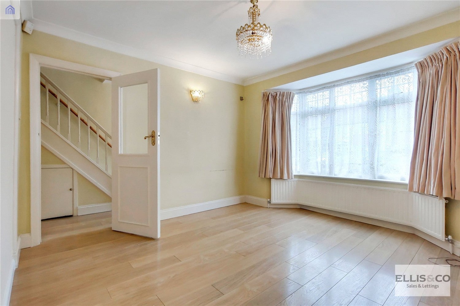 House Grove Way in Greater London