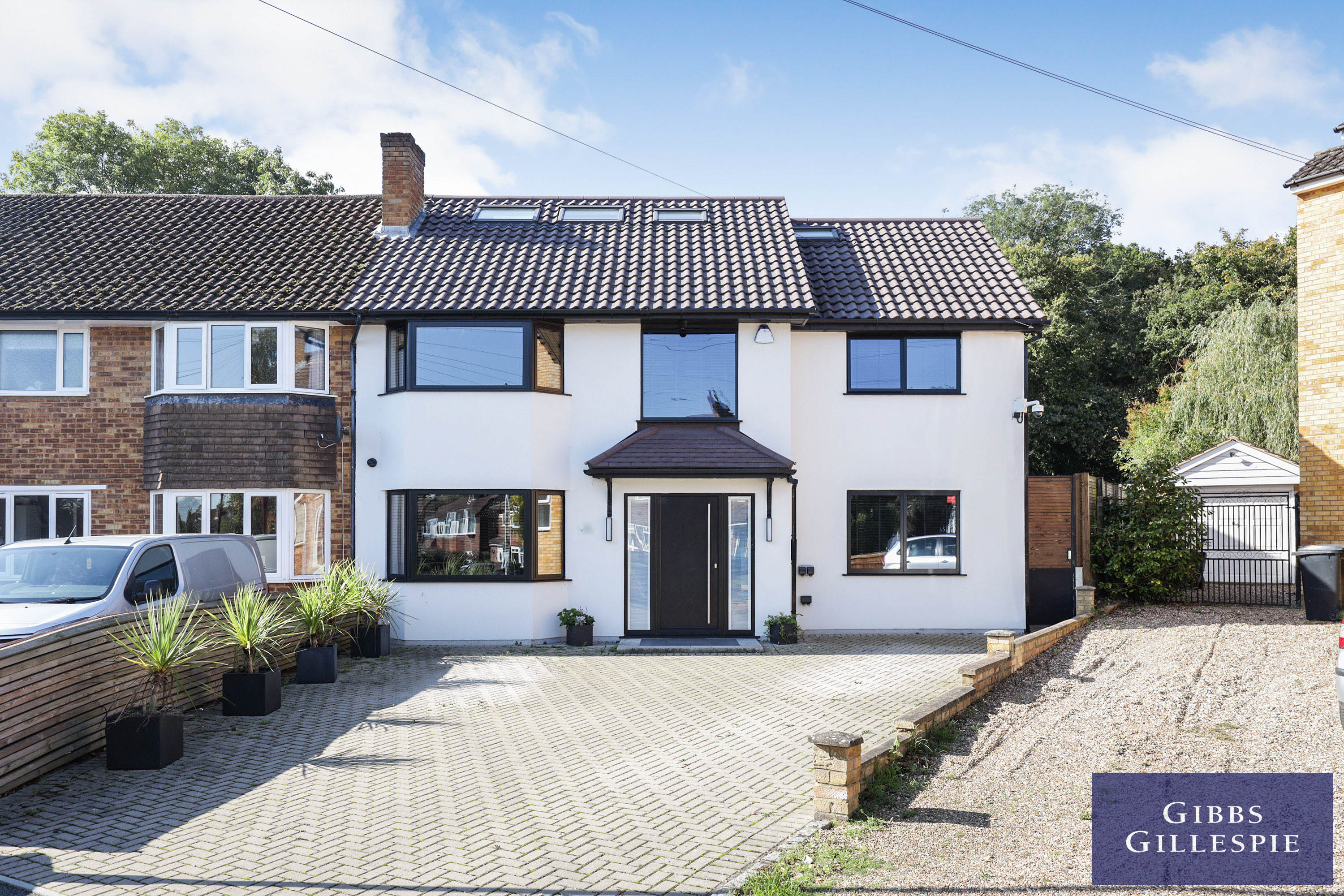 House Pond Lane in Chalfont St Peter