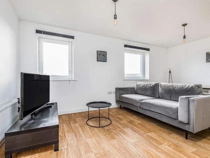 Flat Longley Road in Chichester