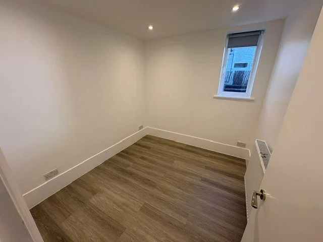 Flat Cranhurst Road in London
