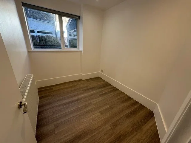 Flat Cranhurst Road in London