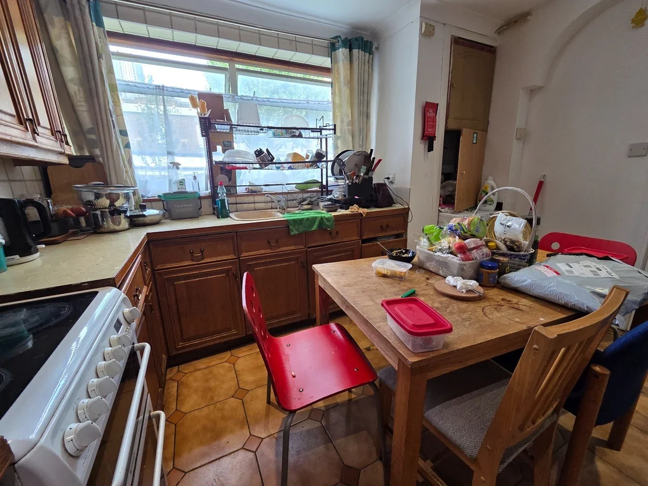 House Glengall Grove in Greater London