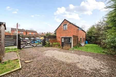 House Westfield Walk in Leominster