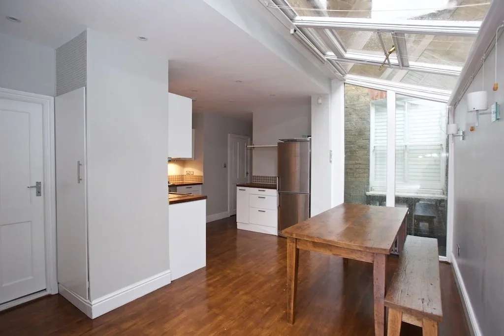 Room Ashleigh Road in Greater London