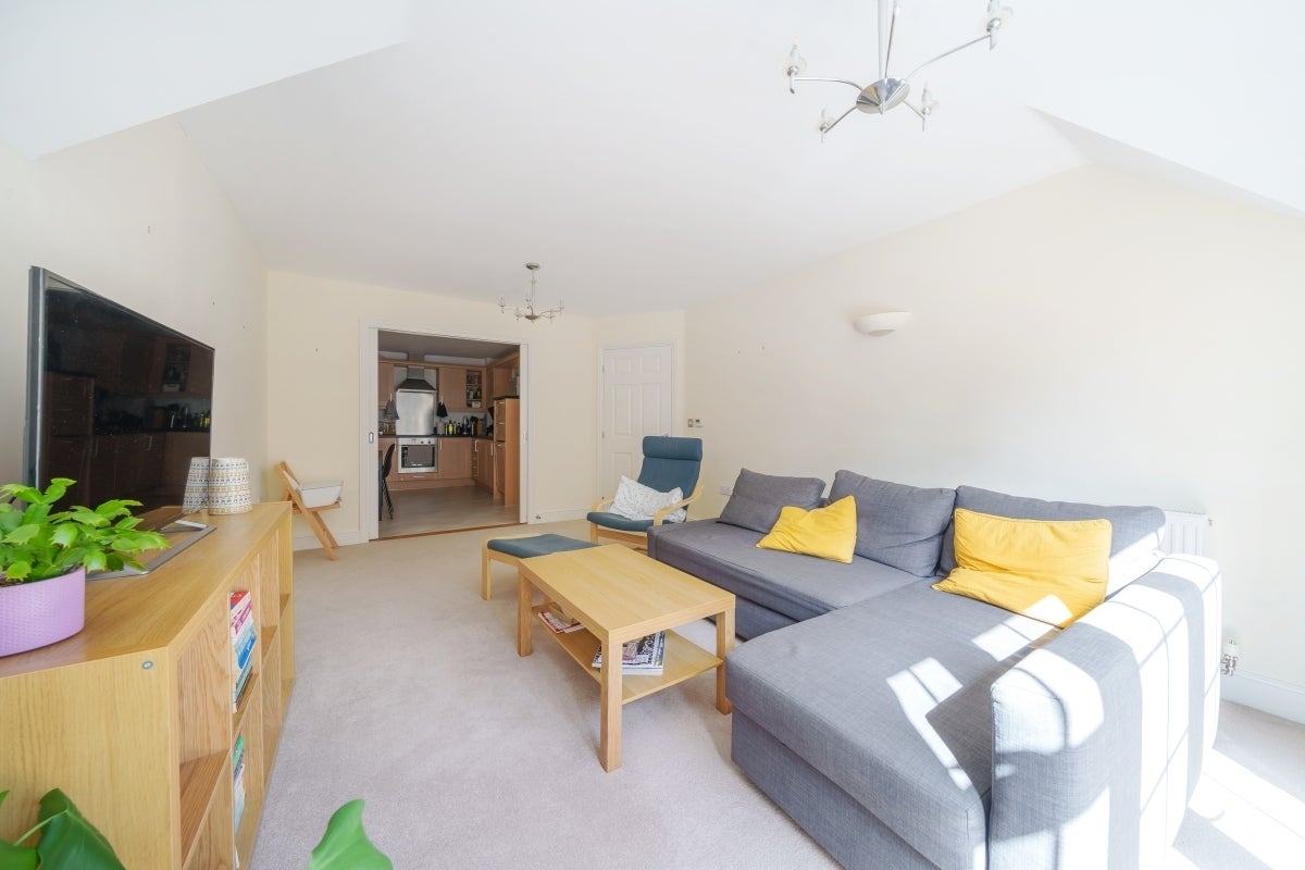Flat Chilbolton Avenue in Winchester