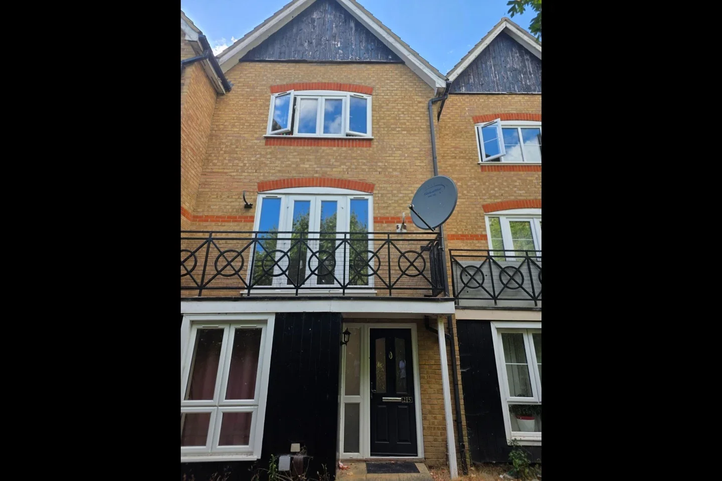 House Punchard Crescent in Greater London