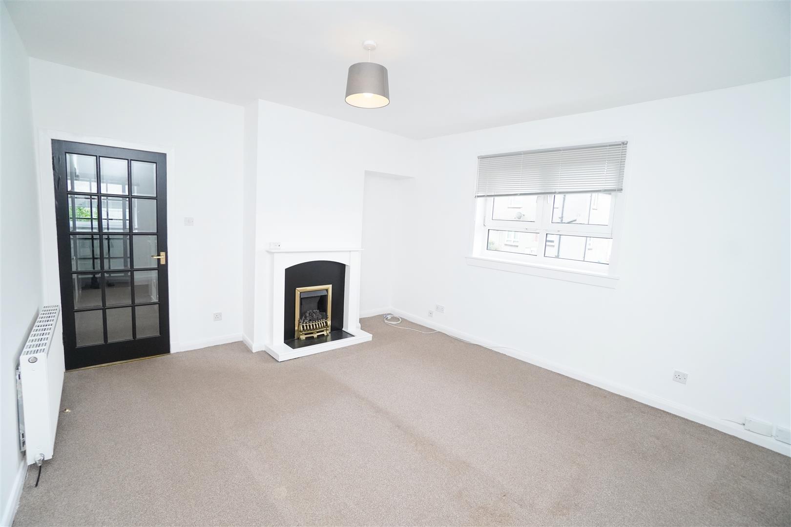 Flat Crawriggs Avenue in Kirkintilloch