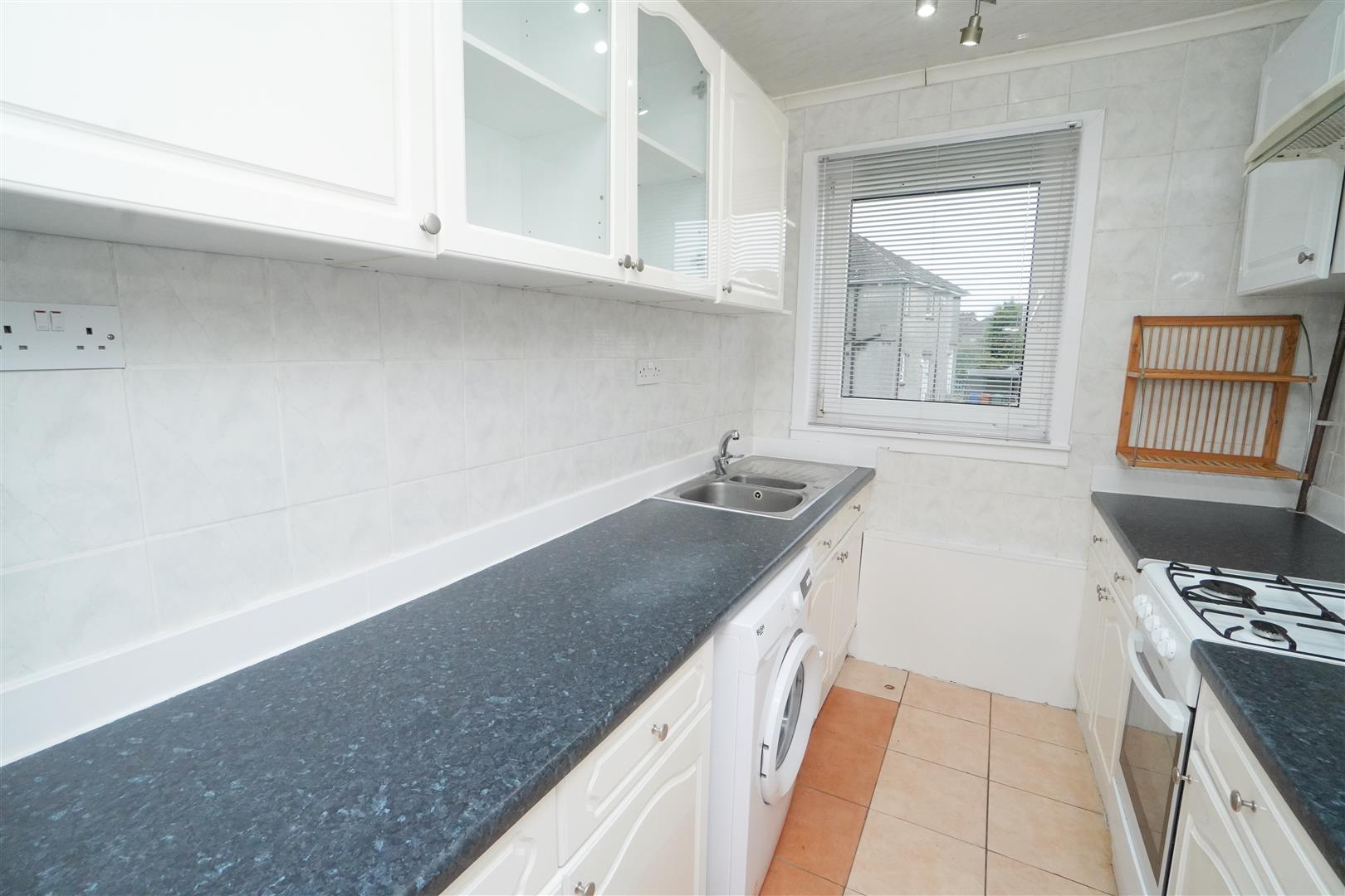 Flat Crawriggs Avenue in Kirkintilloch