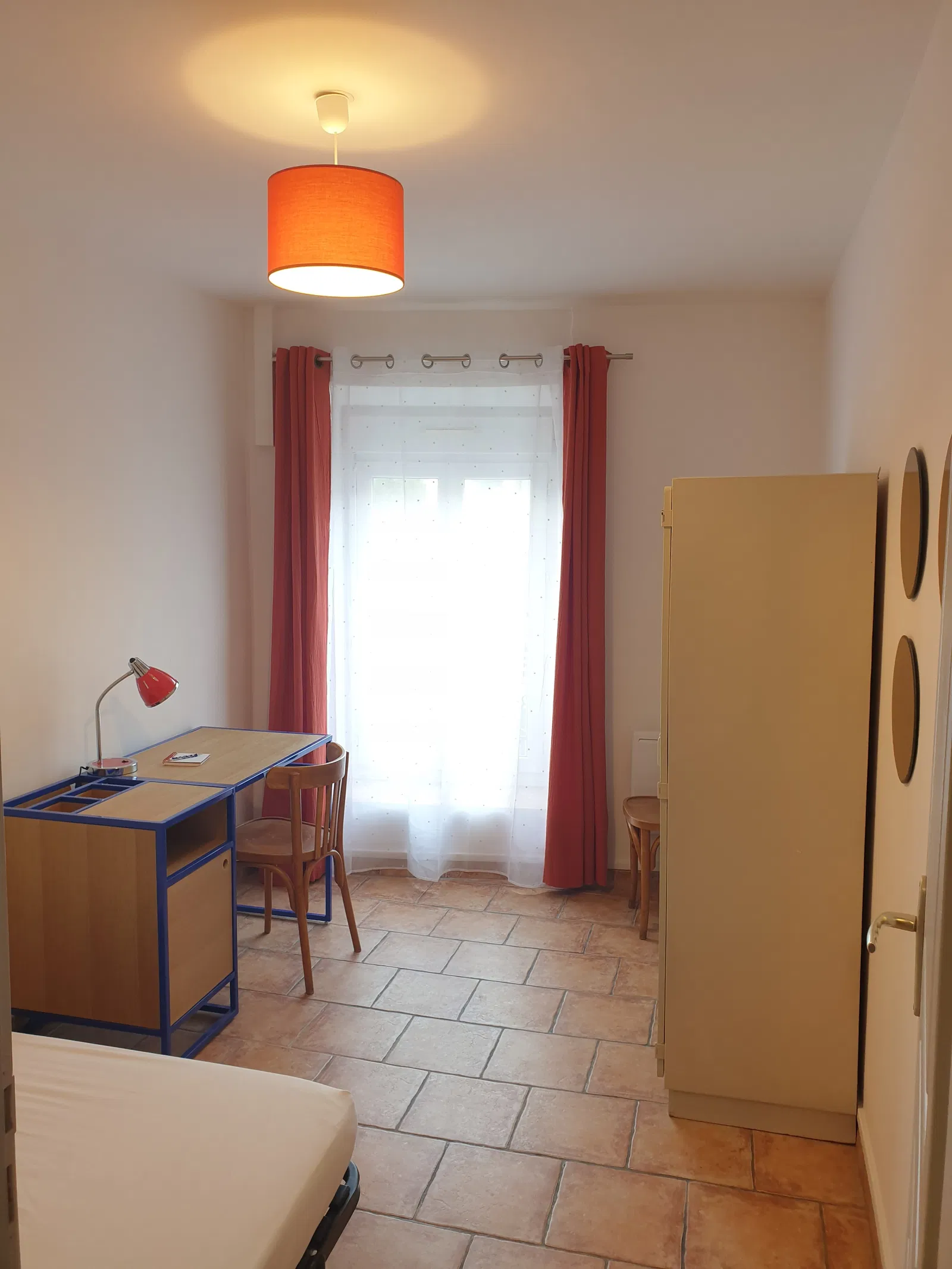 Room Rue Vincent Faïta in Nîmes