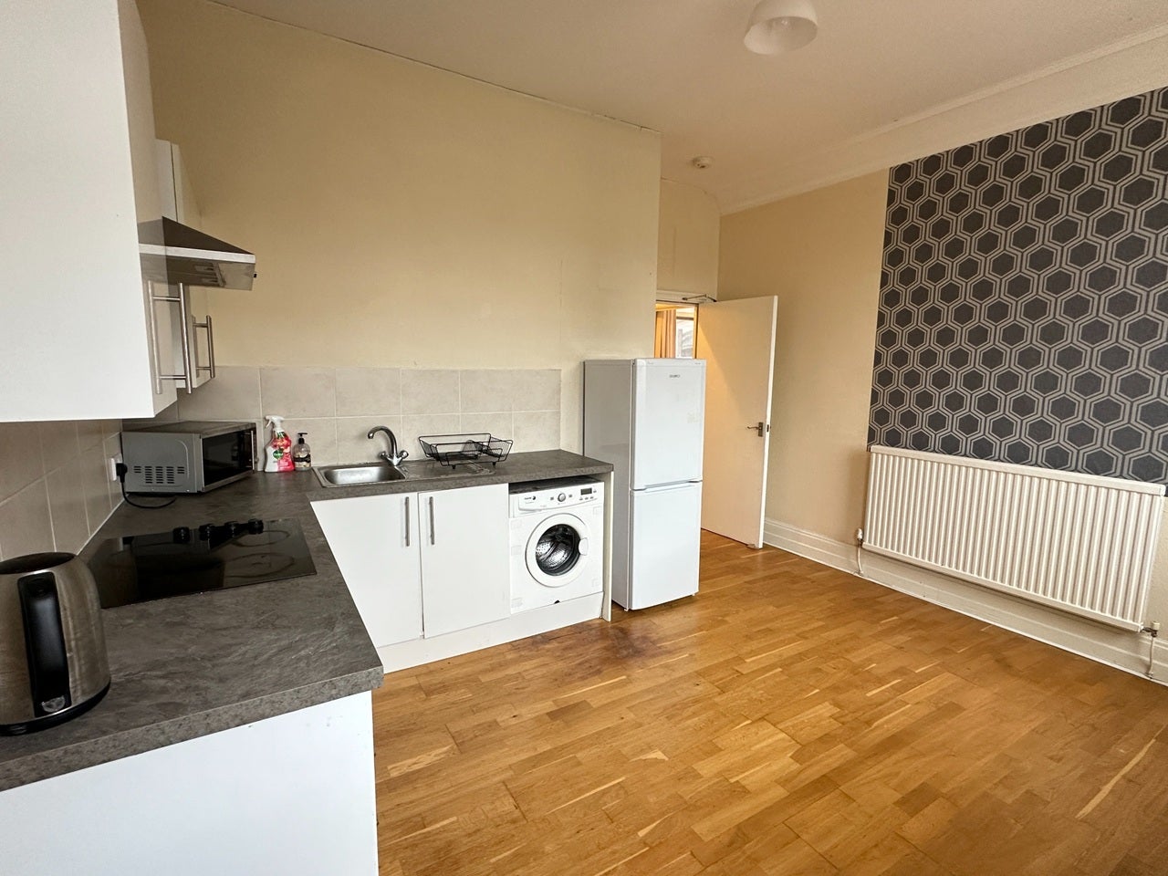 Flat Hamilton Street in Birkenhead