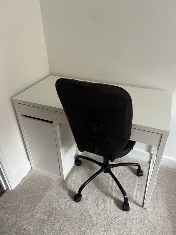 Room Grant Square in Greater London