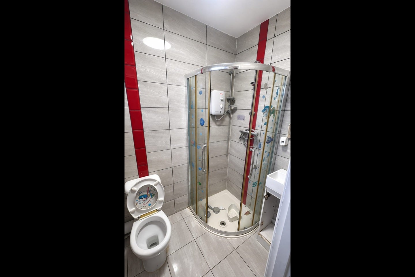 Flat Westleigh Gardens in Greater London