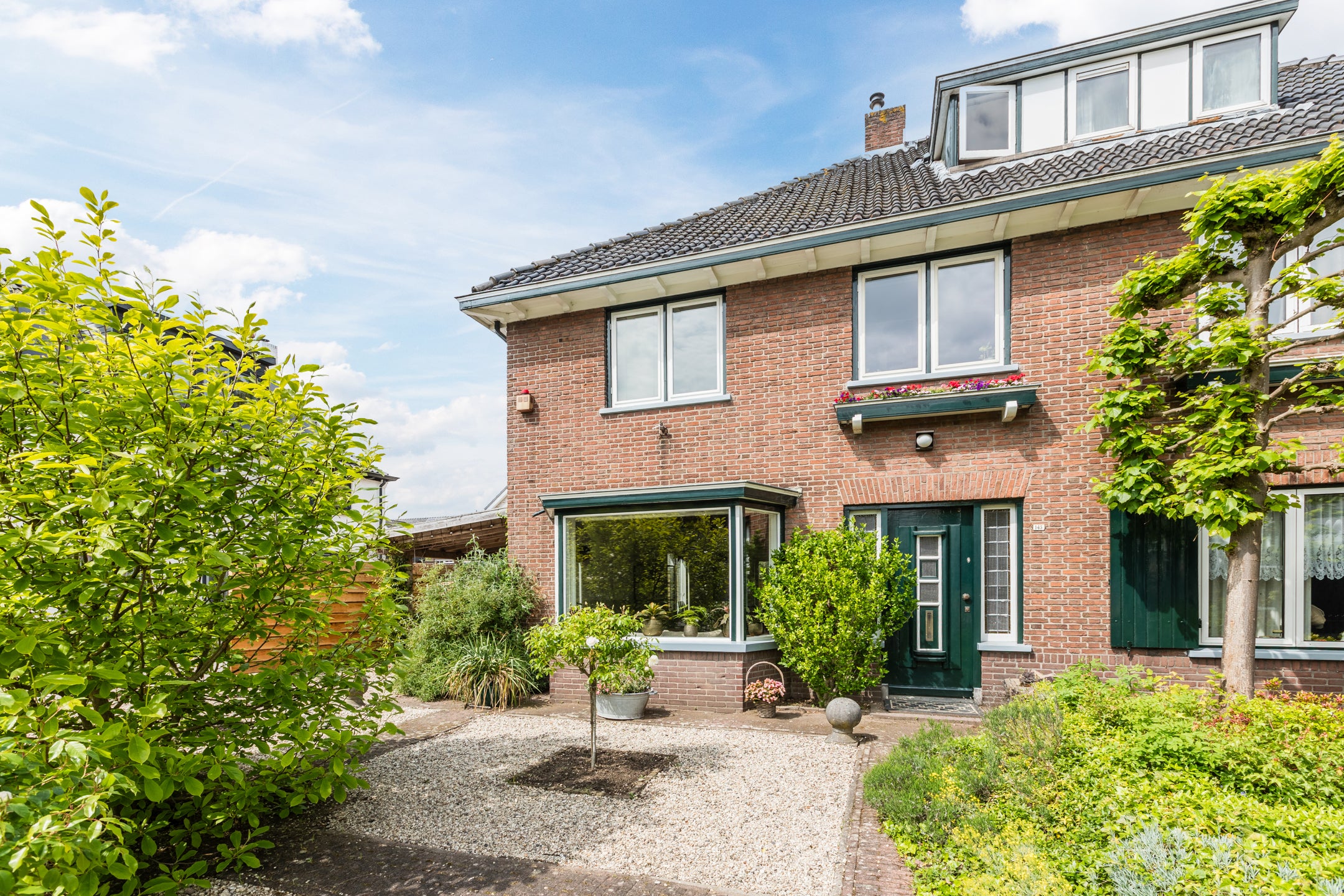 Huis Dorpsstraat 145 in Renkum