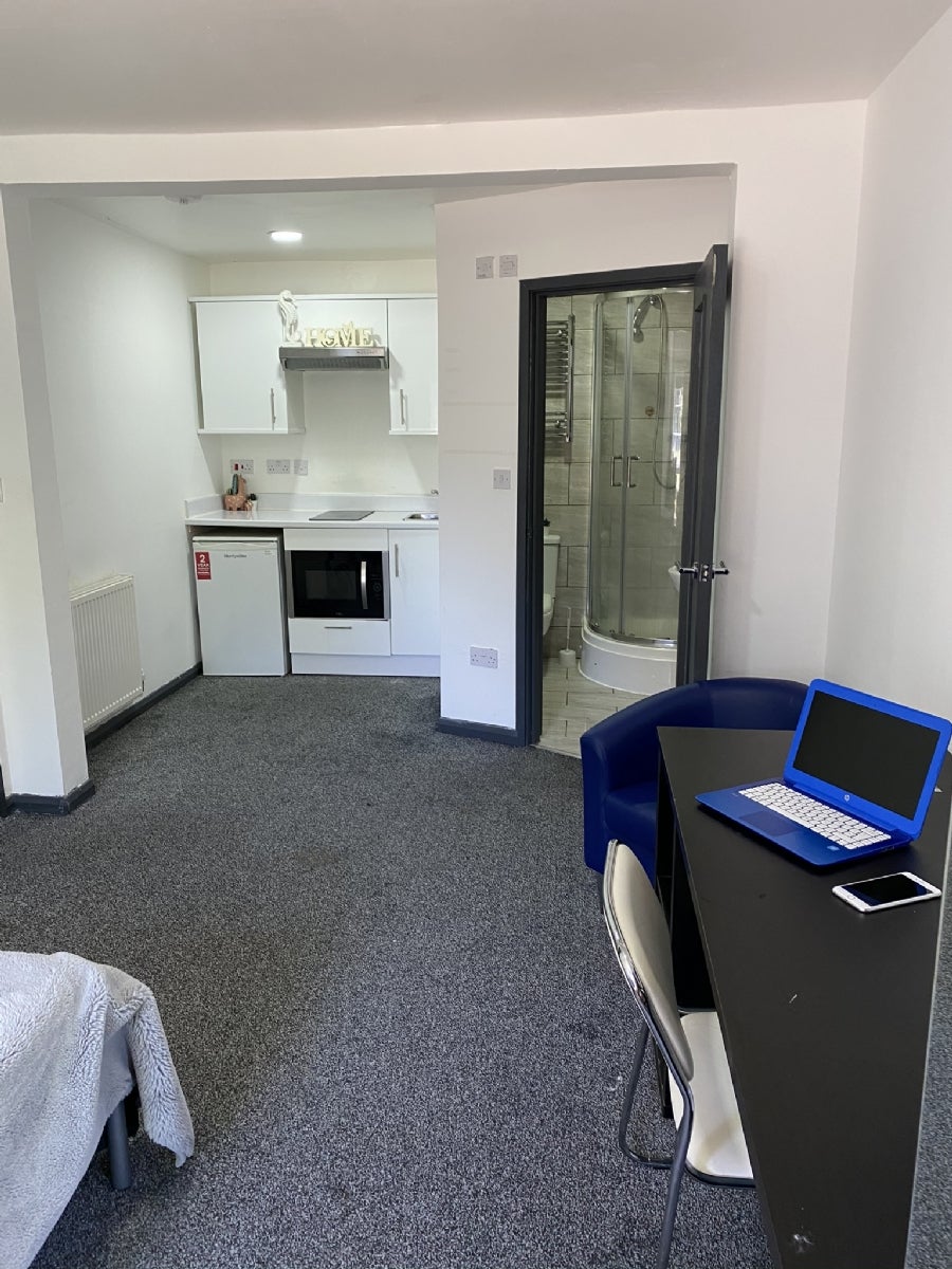 Flat Pershore Road in Birmingham