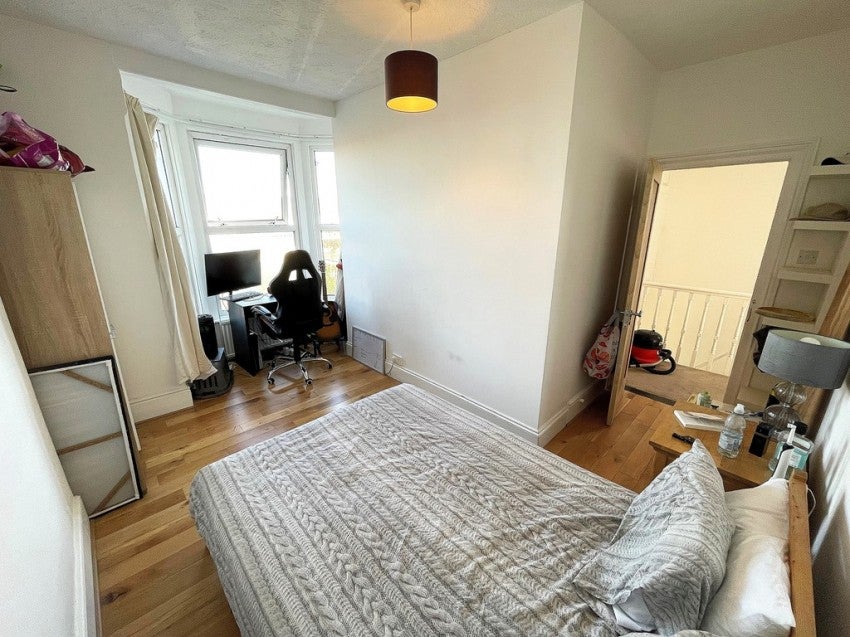 Flat Orchard Road in Portsmouth