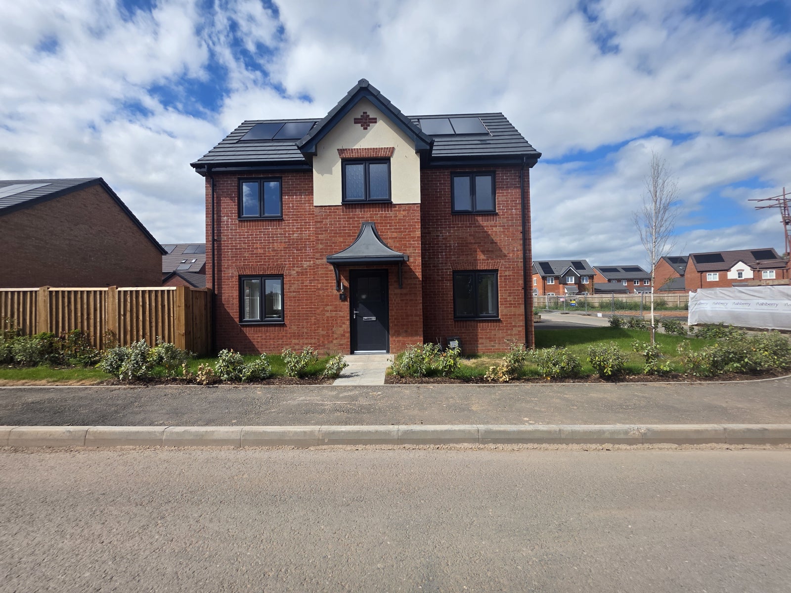 House Broad Eye Roundabout in Stafford