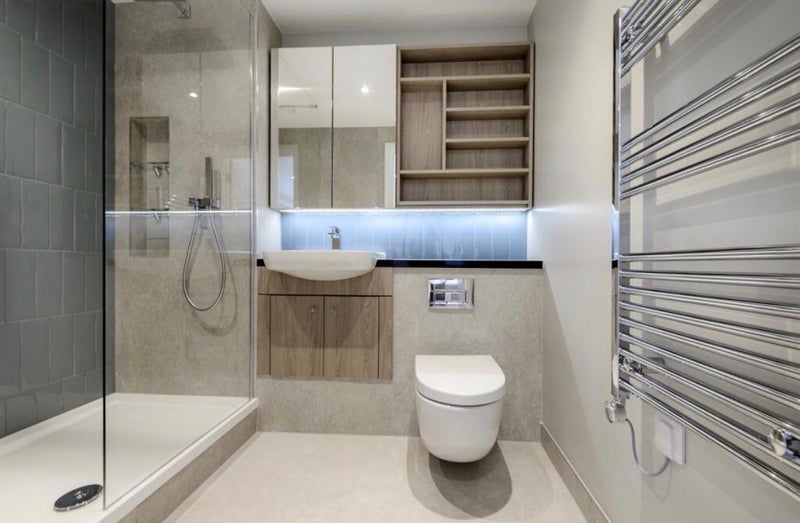 Flat Griffin Manor Way in Greater London