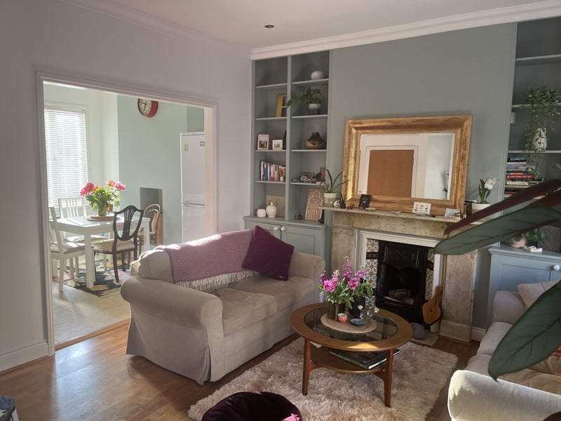 Room St. Ann's Hill in Greater London