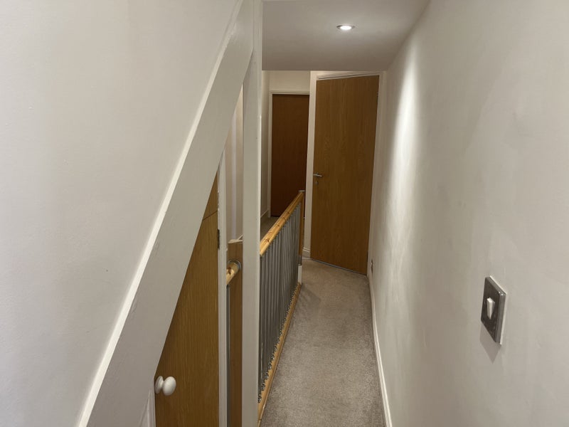 Room St. Ann's Hill in Greater London