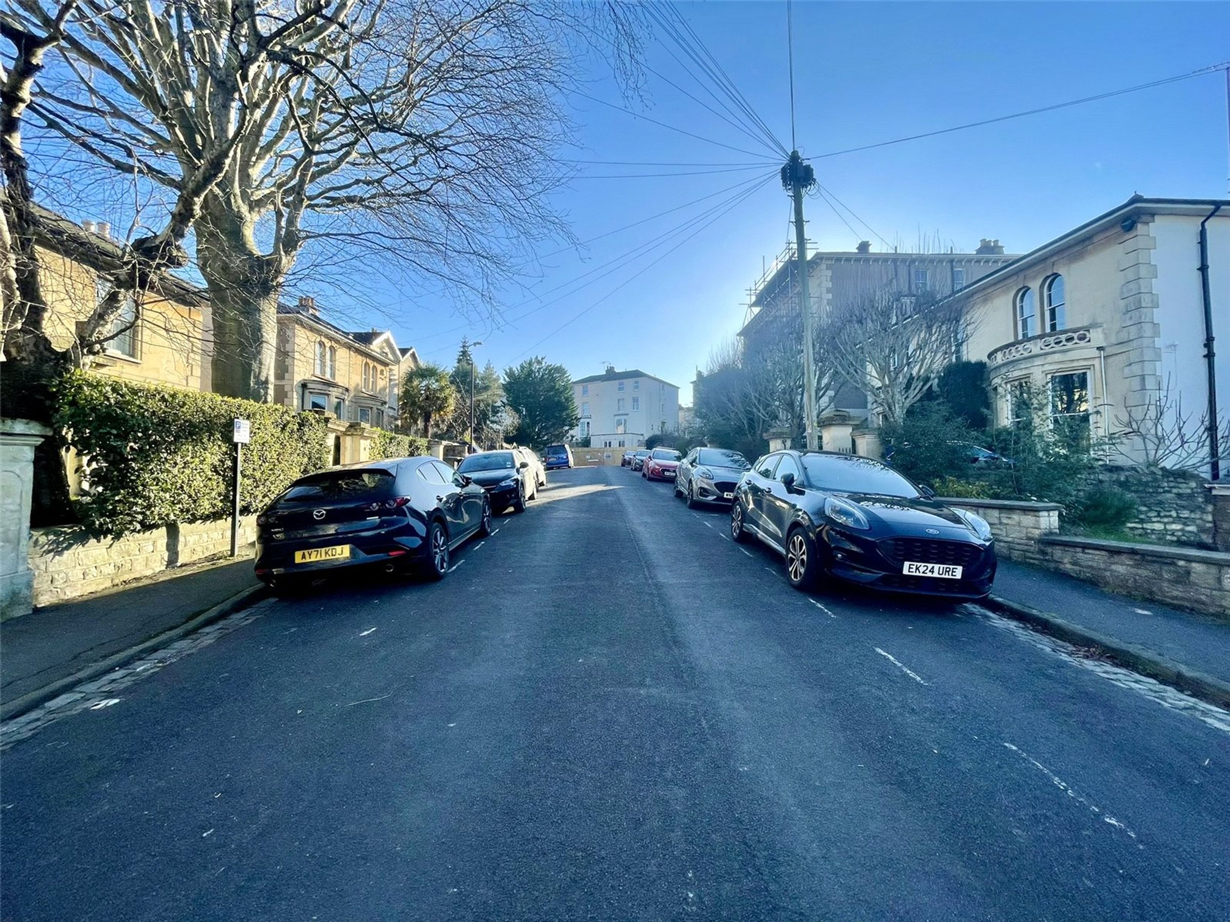 House Southfield Road in Bristol