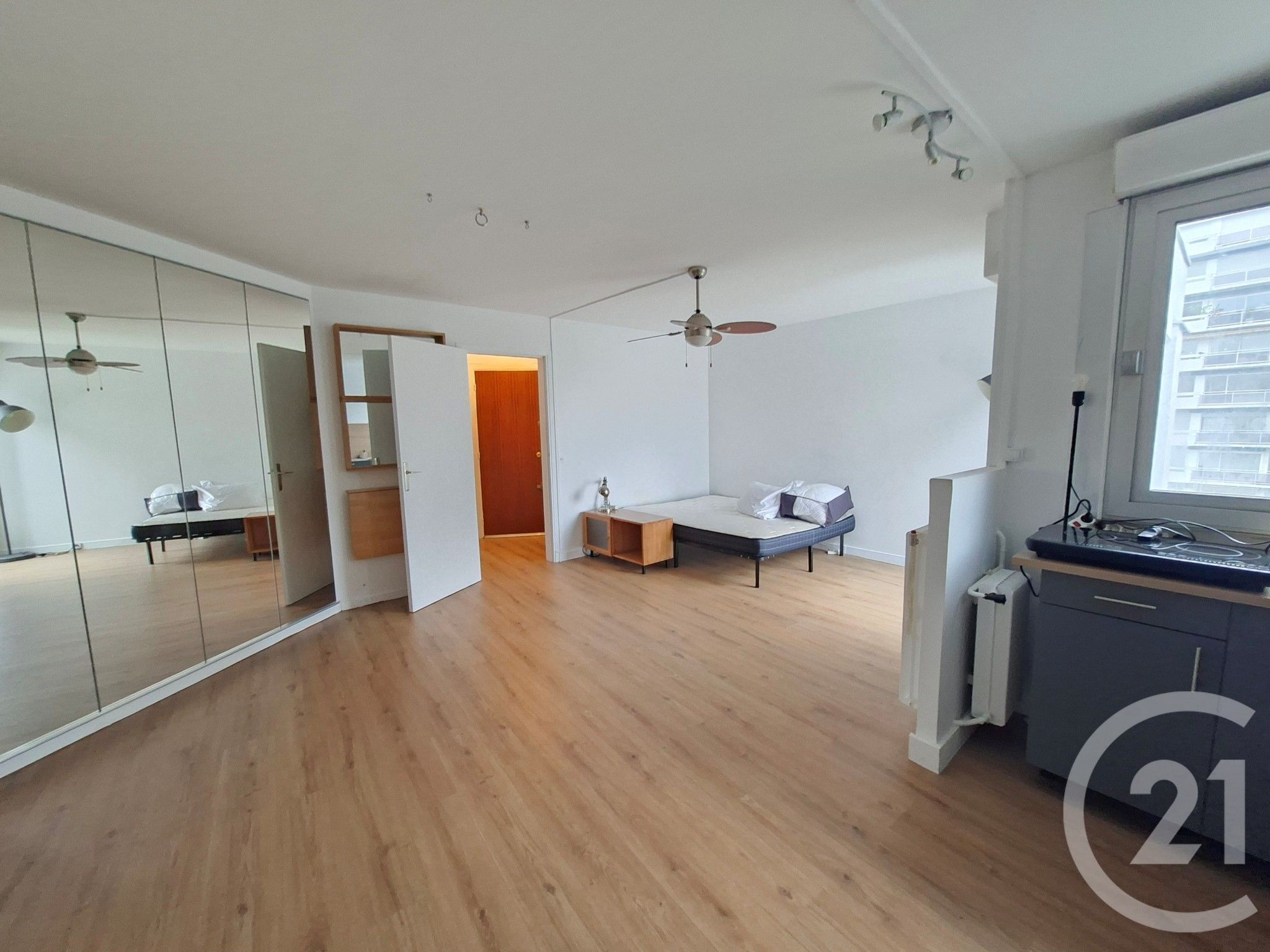 Flat Rue Saint-Amand in Paris