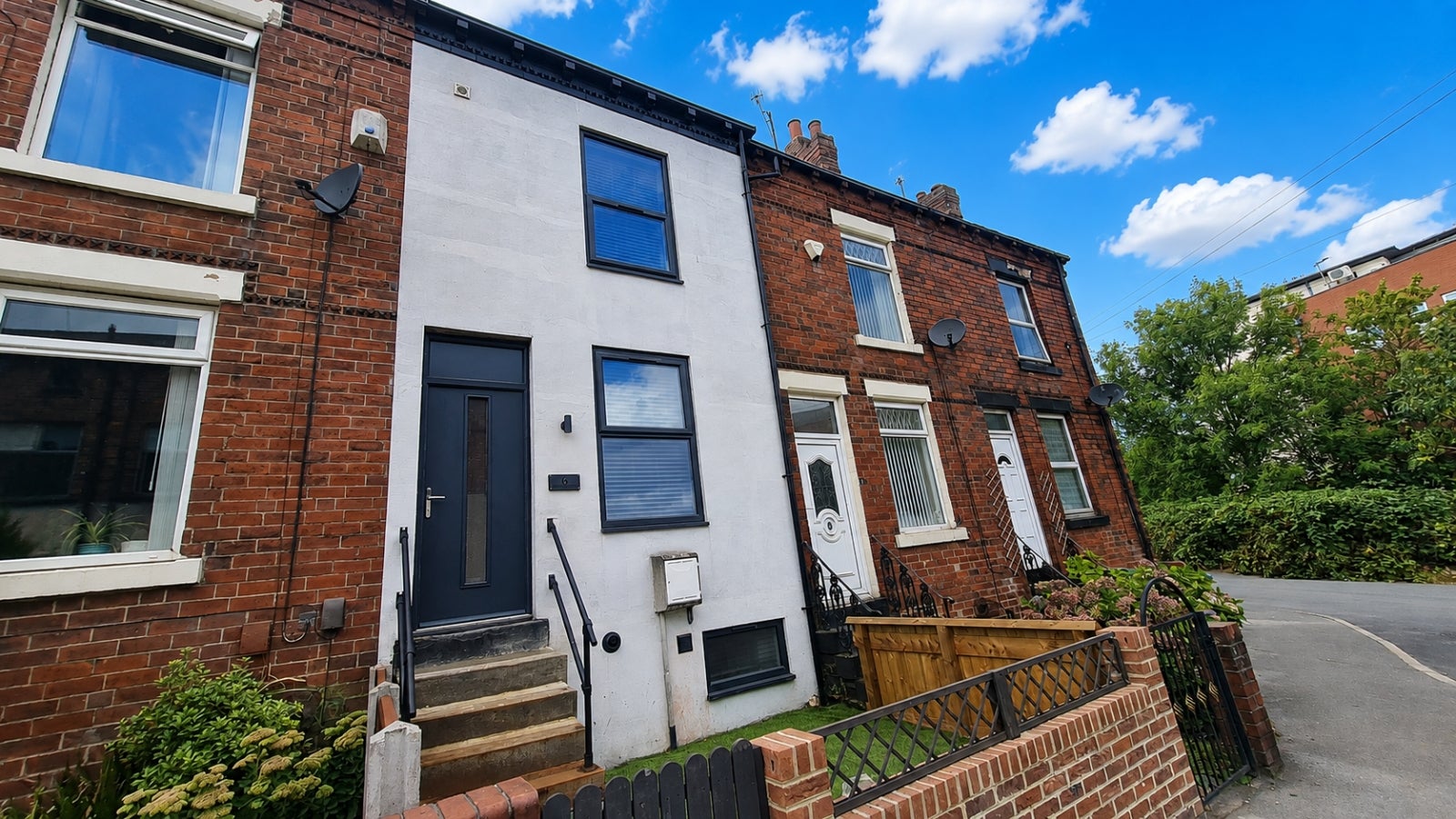 House Whitehall Green in Leeds