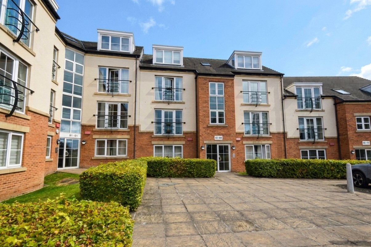 Flat The Elms in Leeds