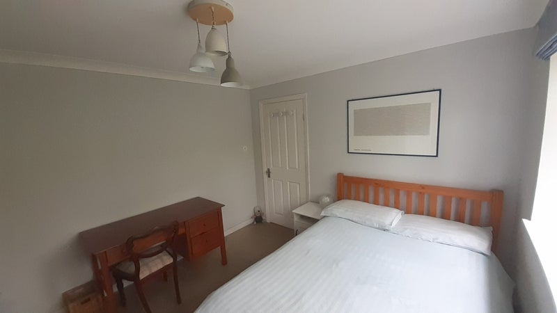 Room South Park Road in Greater London