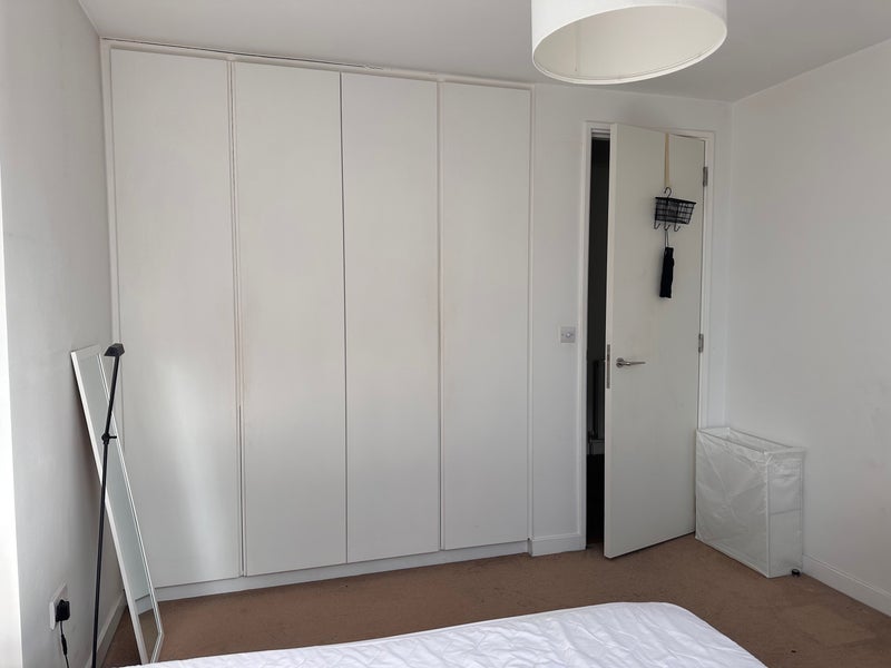 Room Queensway in City of Westminster