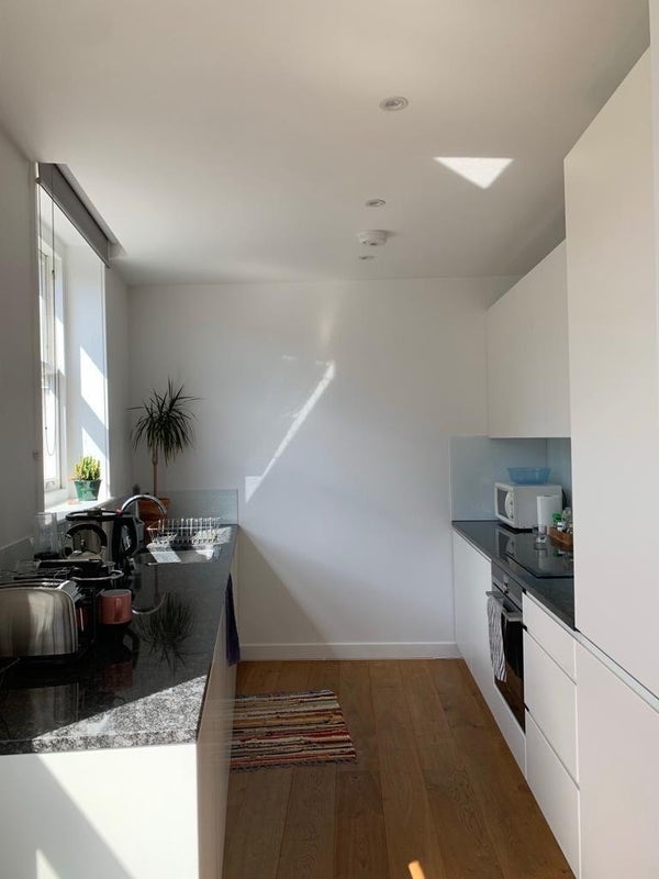 Room Queensway in City of Westminster