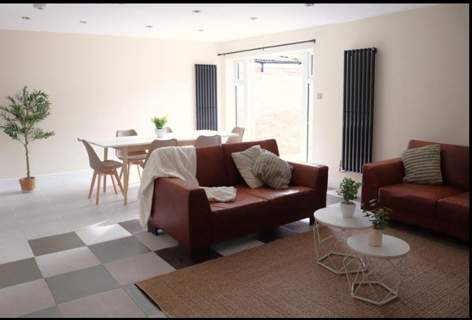 Room St Albans Road in Cambridge