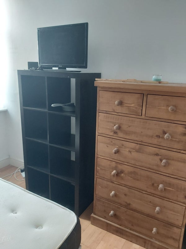 Room Merton High Street in Greater London