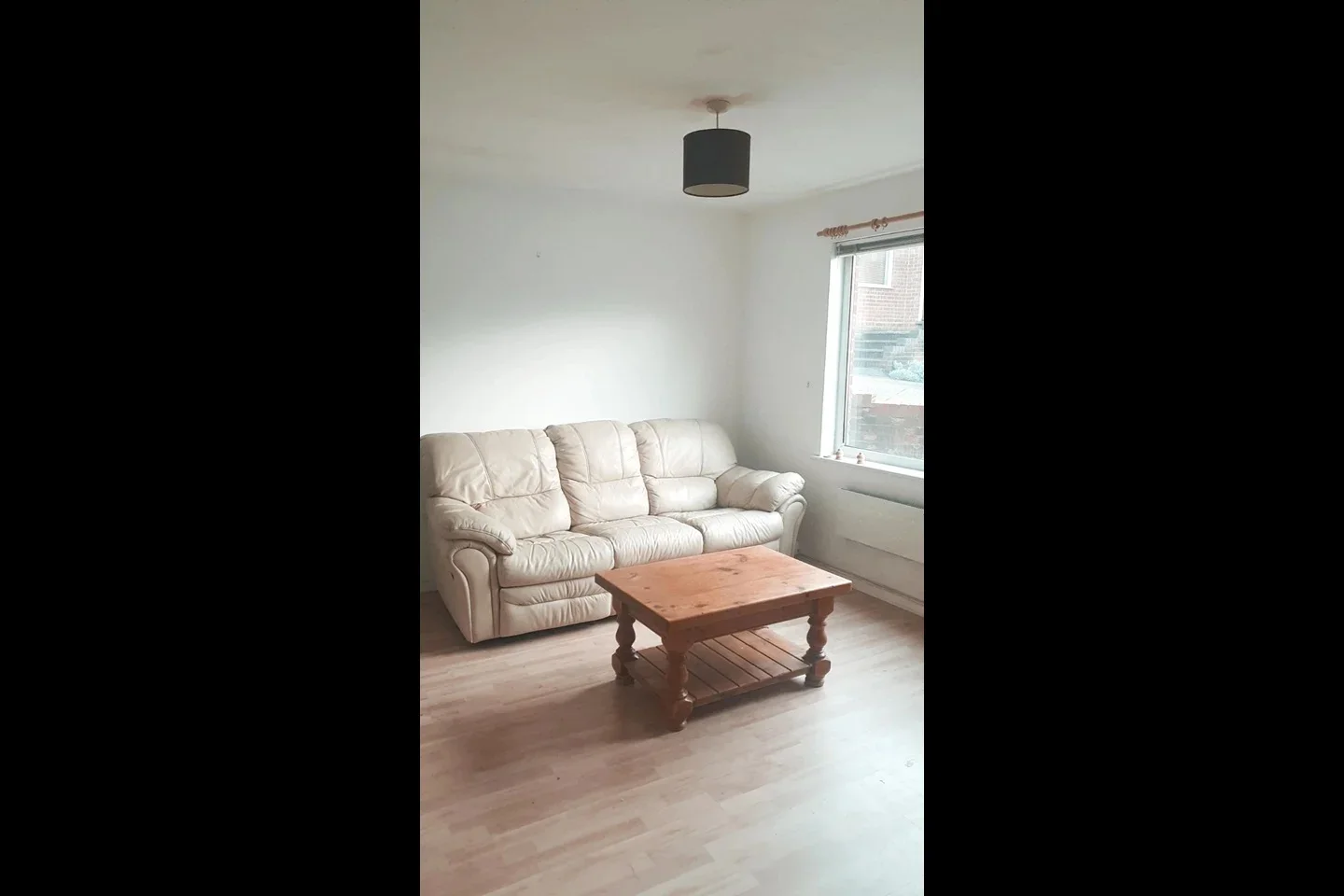 House Leygreen Close in Luton
