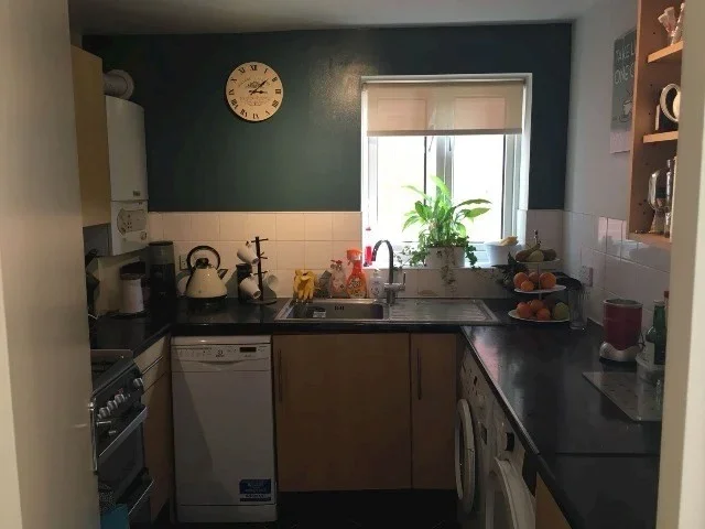 Flat Marble Drive in Greater London