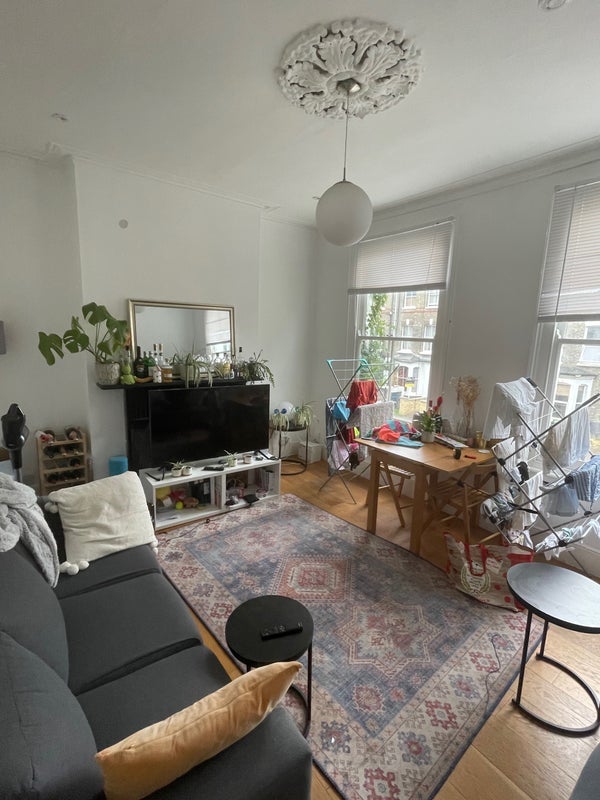 Room Mayton Street in Greater London