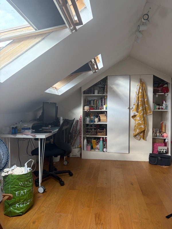 Room Mayton Street in Greater London