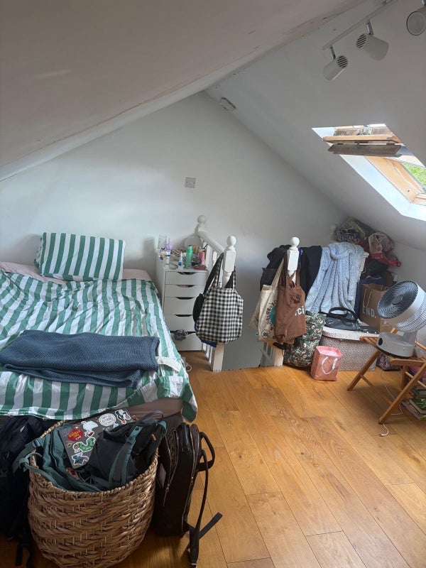 Room Mayton Street in Greater London
