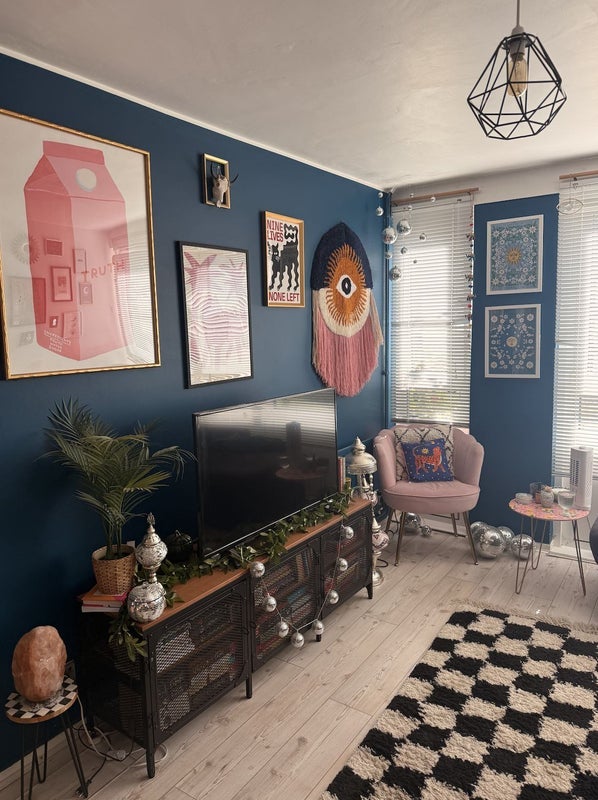 Room Flintmill Crescent in Greater London