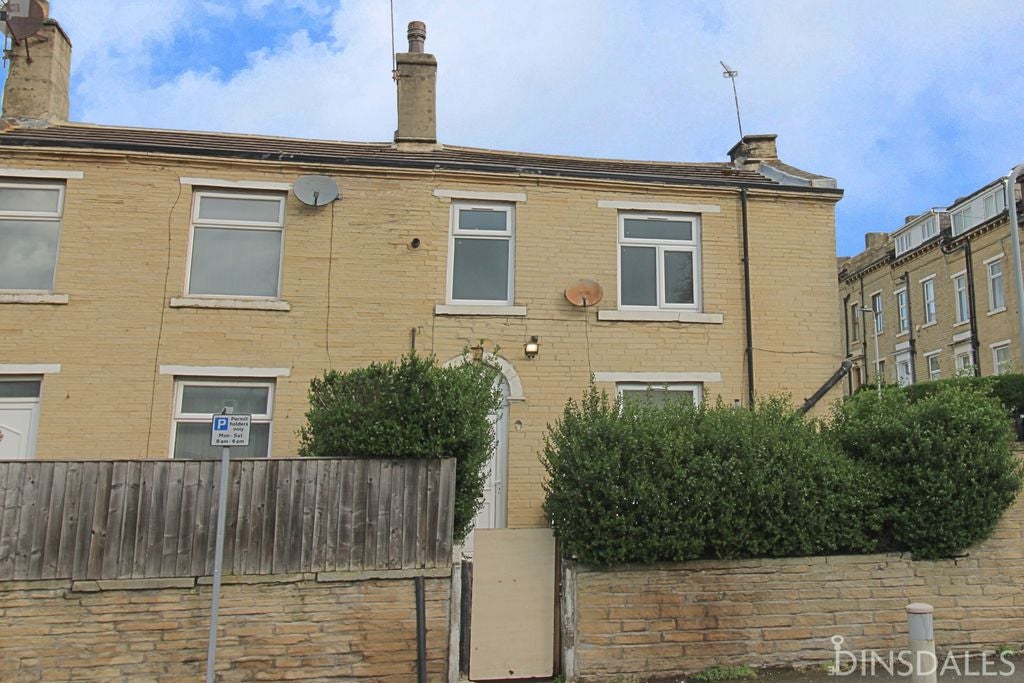 Flat Whetley Lane in Bradford