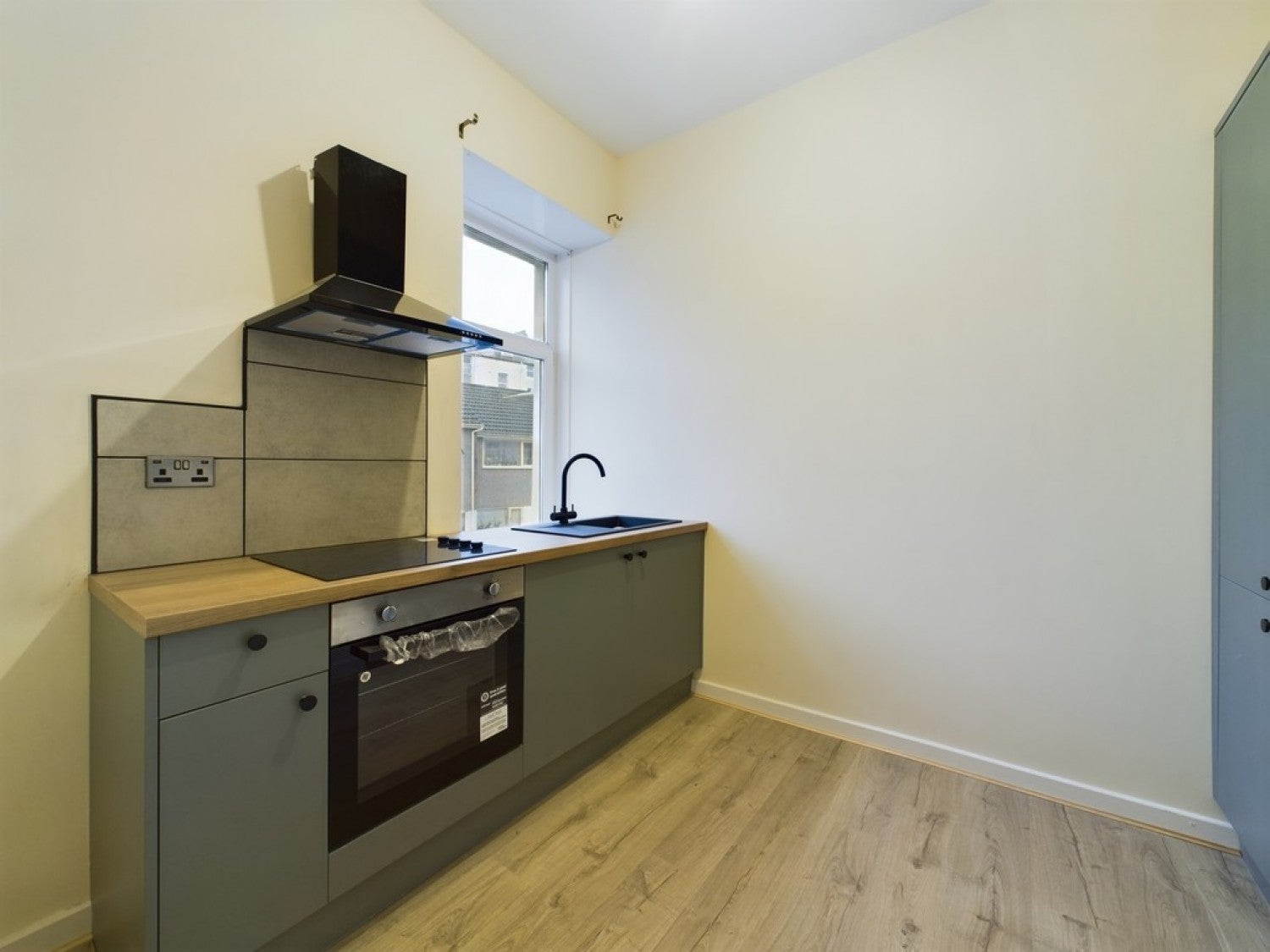 Flat Arundal Crescent in Plymouth