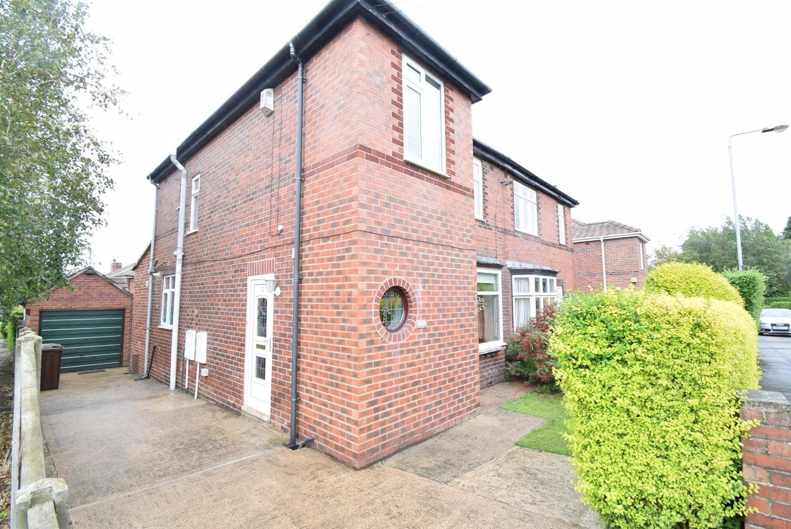 House Grosvenor Avenue in Wakefield