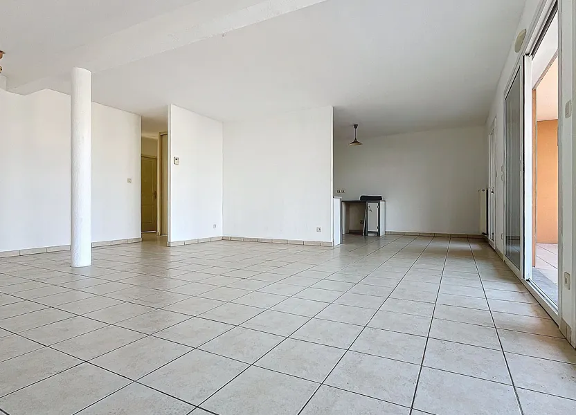 Flat Rue des Réservoirs in Bourg-lès-Valence