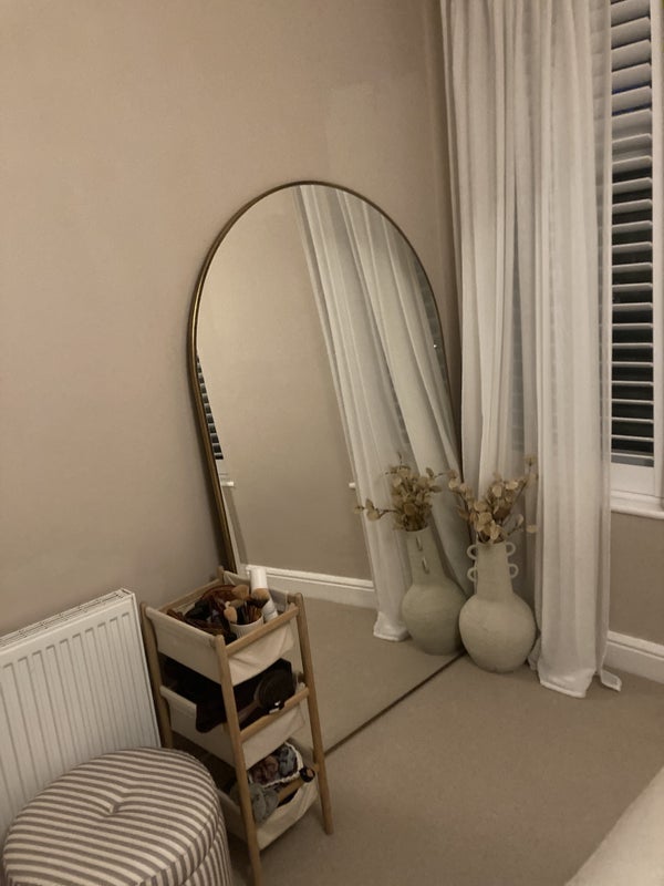 Room Thornton Road in Manchester